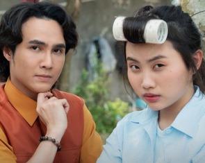 Nhà gia tiên chạm mốc 100 tỉ đồng, sắp đối đầu với phim concert Anh trai say hi