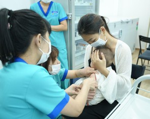Chủ động tiêm vắc xin: Phòng bệnh hơn chữa bệnh