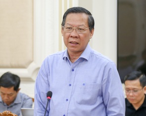 Chủ tịch TP.HCM tham vấn chuyên gia về tăng trưởng hai con số trước biến động thế giới
