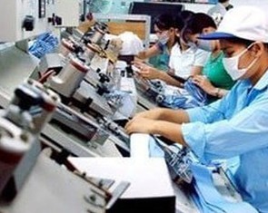Tiền lương của giám đốc không được vượt quá 10 lần lương bình quân của công nhân