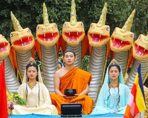 Hàng vạn người đổ về chiêm bái Lễ vía Đức Bồ Tát Quán Thế Âm tại Đà Nẵng