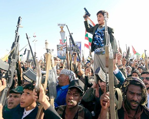 Mỹ tìm diệt Houthi, Biển Đỏ dậy sóng