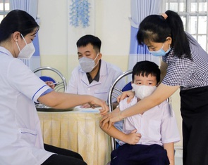 Bộ Y tế lập 6 đoàn kiểm tra tiêm vắc xin sởi