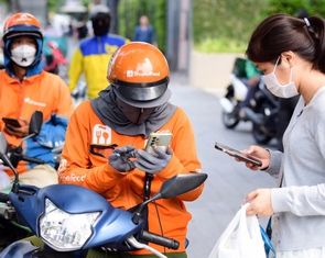 Sàn tăng phí, người bán online muốn tăng giá