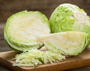 Giá trị dinh dưỡng bất ngờ khi ăn rau bắp cải sống