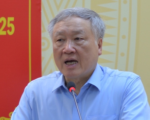 Phó thủ tướng Nguyễn Hòa Bình: 'Đất nước vươn mình thì từng đảng viên phải vươn mình'