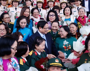 Thủ tướng cảm ơn sự đóng góp, cống hiến đặc biệt quan trọng của phụ nữ Việt Nam
