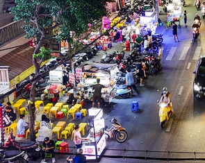 Tăng tiền phạt, gắn camera để 'trị' lấn chiếm vỉa hè