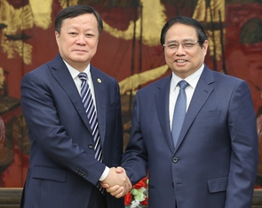 Thủ tướng tiếp Tập đoàn tàu bay COMAC Trung Quốc, đề nghị mở rộng đường bay