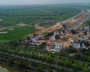 Mặt bằng vành đai 4 vẫn ngổn ngang dù lãnh đạo Hà Nội giao thời hạn 'không được phép muộn hơn'