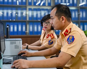 Biển xe máy ngũ quý của Hà Nội và TP.HCM được đấu giá từ ngày 8-4, khởi điểm 5 triệu đồng