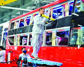 Người lao động sau tinh gọn bộ máy: Một vùng đệm khác