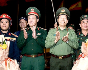 Đoàn công tác tại Myanmar nói về khó khăn trong quá trình tìm kiếm nạn nhân động đất