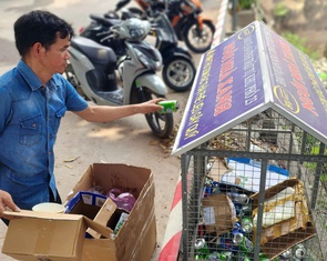 Thích thú với mô hình 'ngôi nhà xanh' thu gom rác thải phế liệu ở Bình Hưng Hòa
