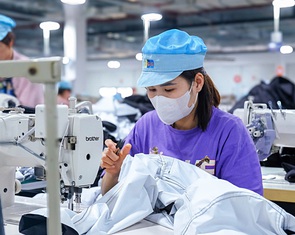 Tiền lương tối thiểu sau sáp nhập: Đề xuất sửa địa bàn áp dụng, doanh nghiệp nói gì?