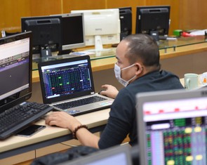 Công ty chứng khoán giảm mạnh nhân sự, tăng đầu tư công nghệ