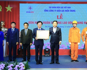 EVNCPC - Những điểm sáng trong phong trào thi đua yêu nước 5 năm (2020-2024)
