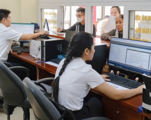 Tin tức sáng 16-5: 15,3 triệu người tham gia bảo hiểm thất nghiệp, giảm 26% số người nhận một lần