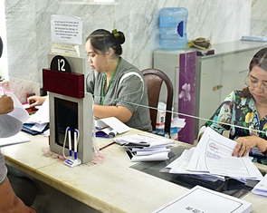 Mong 'lấp đầy' thông tin trên VNeID để giảm sao y, công chứng