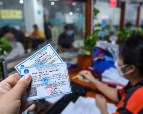 Người dân cần lưu ý gì khi tham gia BHXH tự nguyện và BHYT hộ gia đình?