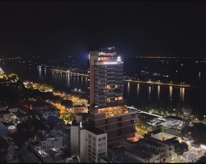 Check in 'nóc nhà Mỹ Tho' - Central Plaza Hotel