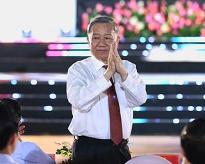 Tổng Bí thư Tô Lâm và lãnh đạo Đảng, Nhà nước dự chương trình nghệ thuật ‘Người là Hồ Chí Minh’