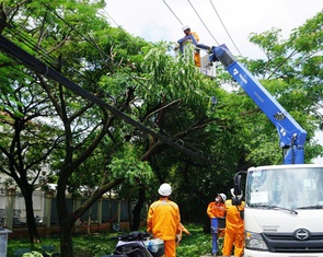Ngành điện TP.HCM nỗ lực đảm bảo an toàn điện trong mùa mưa