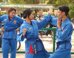 Sôi động các khóa thể thao hè cho học sinh