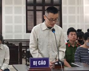 Bị cáo Trung Quốc cầm đầu đường dây cho vay nặng lãi quy mô ngàn tỉ khai 'chỉ làm công'