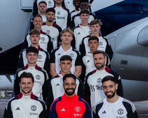 Man United chốt dàn sao cực mạnh lên đường đấu Hoàng Đức, Duy Mạnh