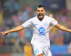 Bảng xếp hạng V-League vòng 24: CLB Nam Định tiến sát ngôi vương