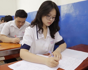 Hơn 100.000 học sinh lớp 12 ở TP.HCM thi thử tốt nghiệp THPT