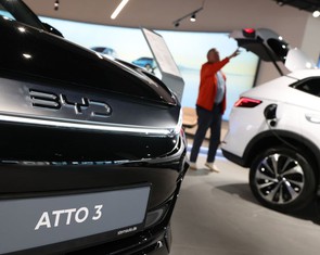 Tesla hụt hơi tại châu Âu, doanh số giảm hơn một nửa trong tháng 4