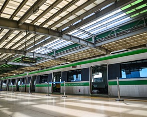 Tàu điện Cát Linh - Hà Đông gặp sự cố, phải ngắt điện 4 ga để xử lý