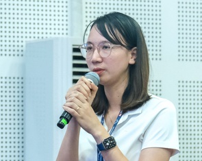 Công nhân mong nhà ở giá thấp, ngăn hàng giả, giải quyết ùn tắc