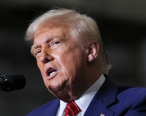 Ông Trump tăng thuế nhôm, thép nhập khẩu từ 25% lên 50%