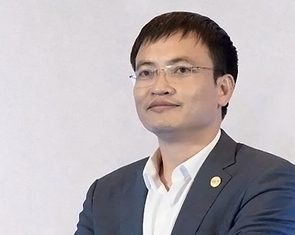 Doanh nghiệp Shark Vương làm chủ tịch mập mờ nhiều giao dịch liên quan người nội bộ