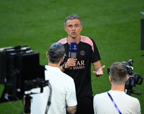 HLV Luis Enrique tự tin tuyên bố PSG sẵn sàng chinh phục Champions League
