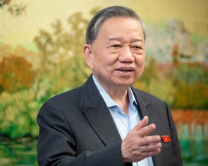 Tổng Bí thư Tô Lâm ký ban hành nghị quyết mới của Bộ Chính trị về phát triển kinh tế tư nhân