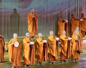 Đêm nhạc giao lưu văn hóa Vesak: Sẻ chia ánh sáng từ bi, trí tuệ của Phật giáo đến muôn nơi