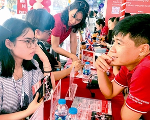 Kỳ thi tốt nghiệp THPT 2025: Có được thay đổi môn thi ngoại ngữ?