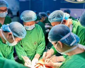 Người phụ nữ ‘hồi sinh’ nhờ lá phổi được chuyển từ Nam ra Bắc