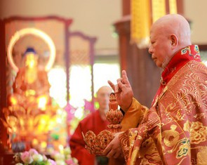 Cầu siêu các anh hùng, liệt sĩ theo nghi lễ Phật giáo 3 miền tại Vesak