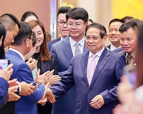 Thúc đẩy kinh tế tư nhân: Xóa rào cản vô hình từ thủ tục hành chính