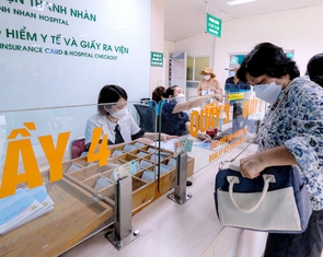 Từ 1-7, trường hợp nào tự đi khám chữa bệnh trái tuyến được hưởng 100% bảo hiểm y tế?
