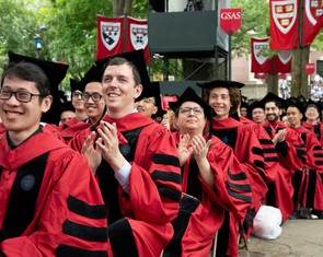 Bộ Ngoại giao Mỹ chỉ đạo tiếp tục xử lý thị thực cho sinh viên Đại học Harvard