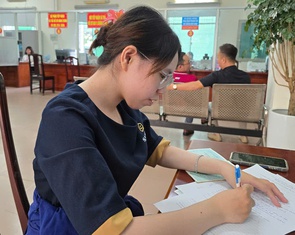 Hồ sơ hành chính tồn đọng sẽ được giải quyết ra sao trong giai đoạn giao thời?