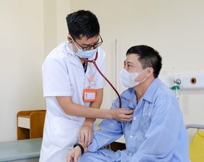 Bảo hiểm xã hội yêu cầu chấm dứt tình trạng 'muốn phòng mát phải trả thêm tiền'