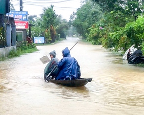 Lũ dị thường gây thiệt hại nặng, 4 người tử vong, 4 người đang mất tích