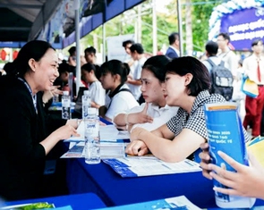 Để đại học không là 'ốc đảo tri thức'